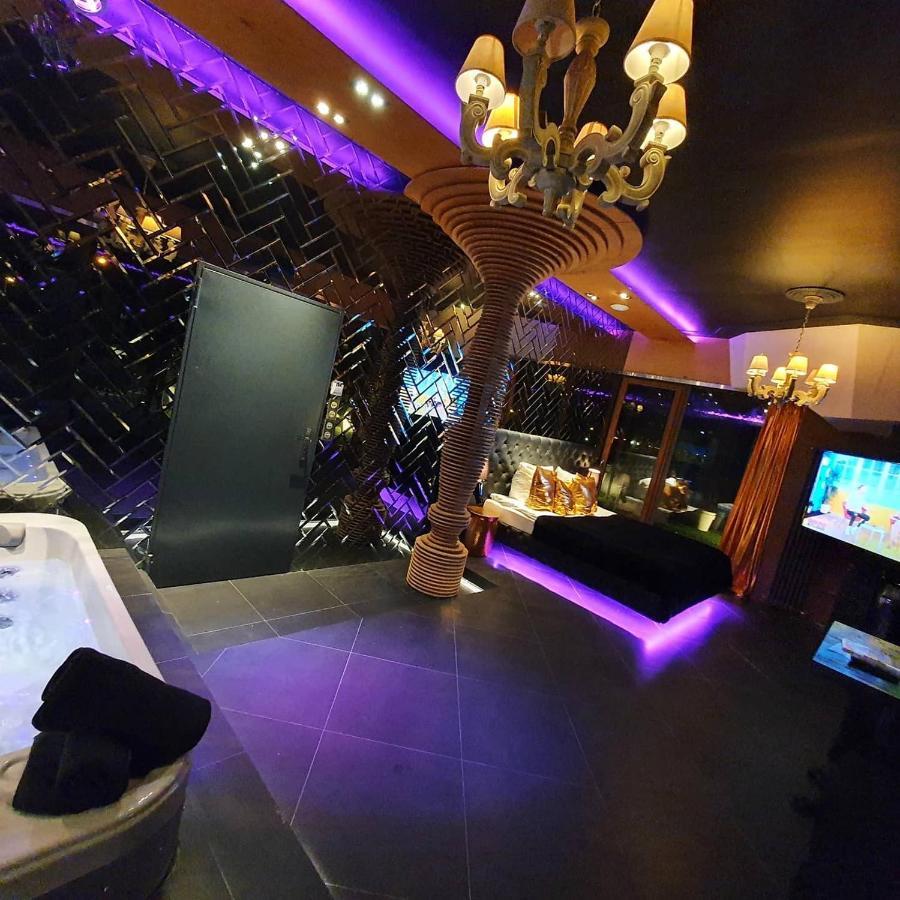 Aparthotel Hotel Ramka & Restaurant & Wine Bar