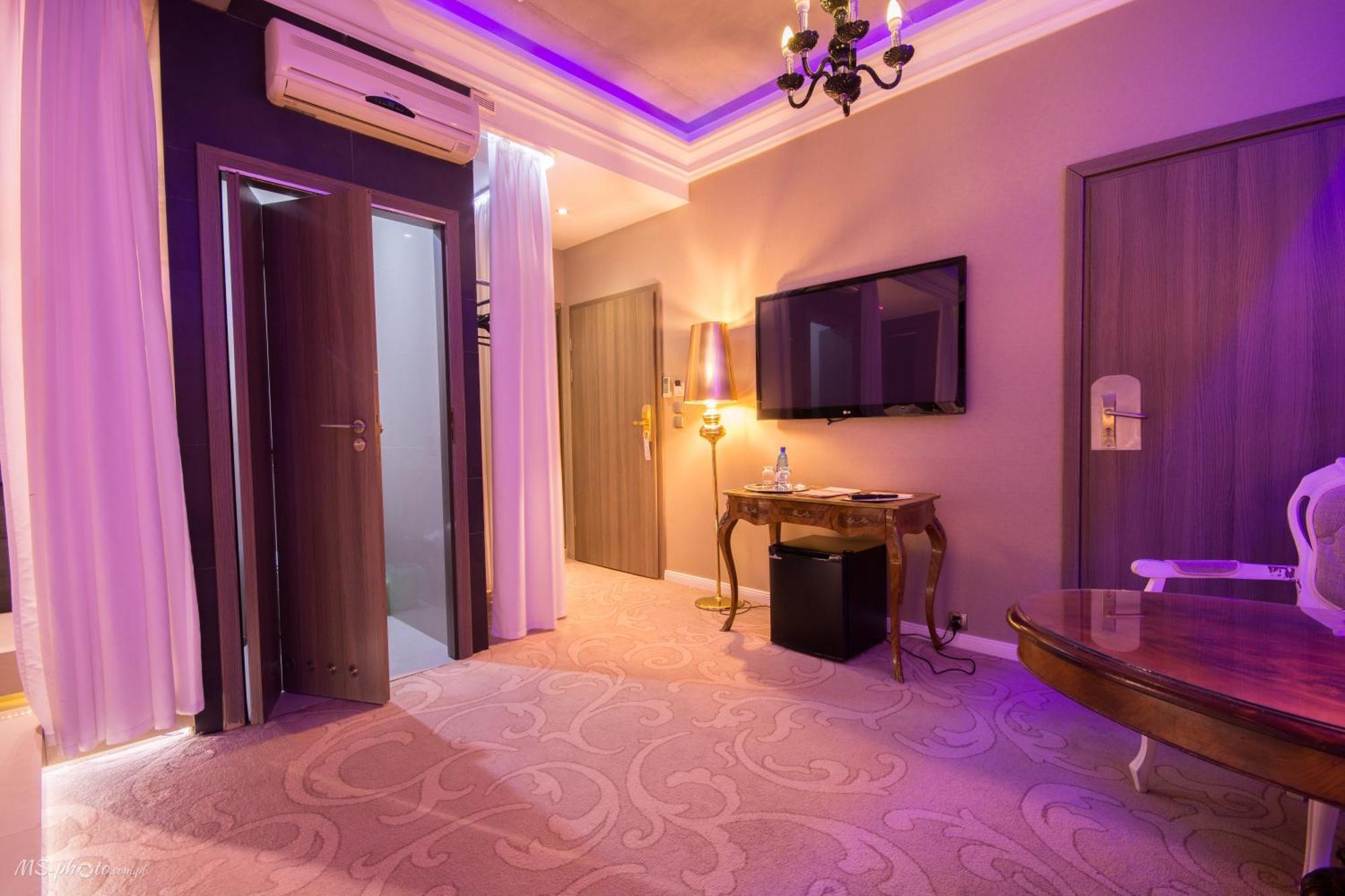 Hotel Ramka & Restaurant & Wine Bar 3*