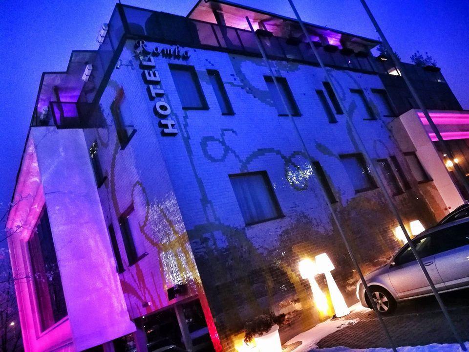 Aparthotel Hotel Ramka & Restaurant & Wine Bar